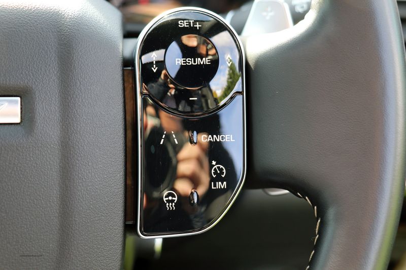 Landrover Discovery 3.0 SDV6 HSE Luxury