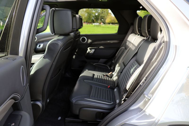 Landrover Discovery 3.0 SDV6 HSE Luxury