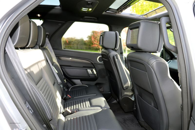 Landrover Discovery 3.0 SDV6 HSE Luxury