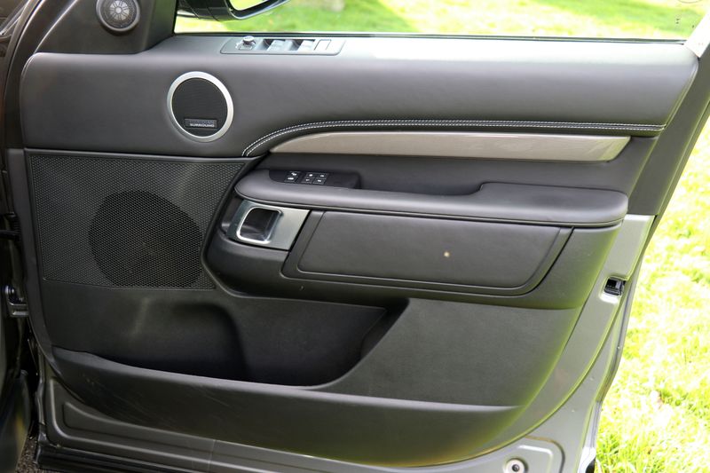 Landrover Discovery 3.0 SDV6 HSE Luxury