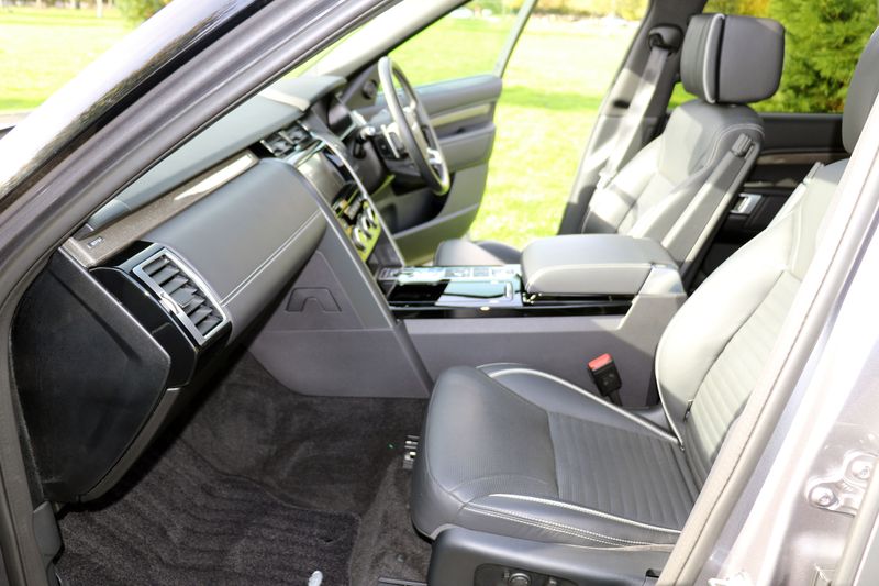 Landrover Discovery 3.0 SDV6 HSE Luxury