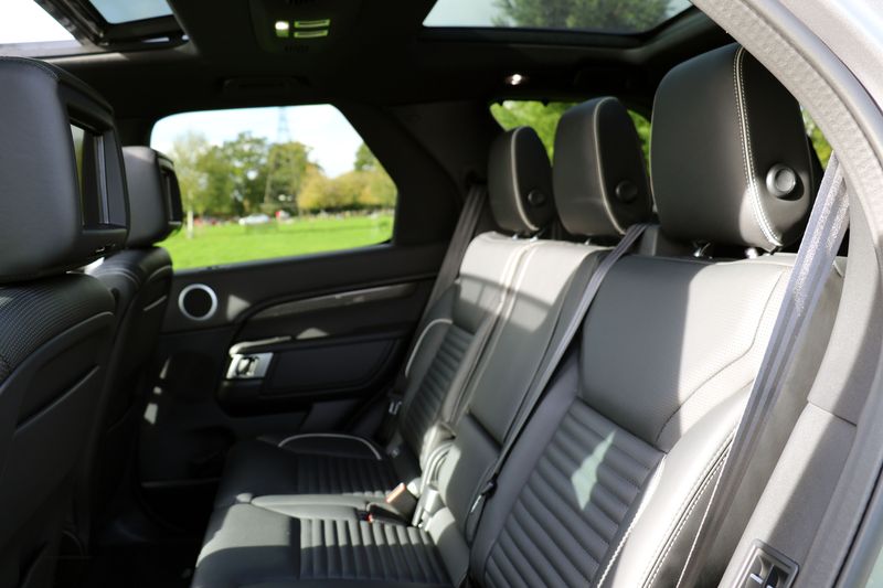 Landrover Discovery 3.0 SDV6 HSE Luxury