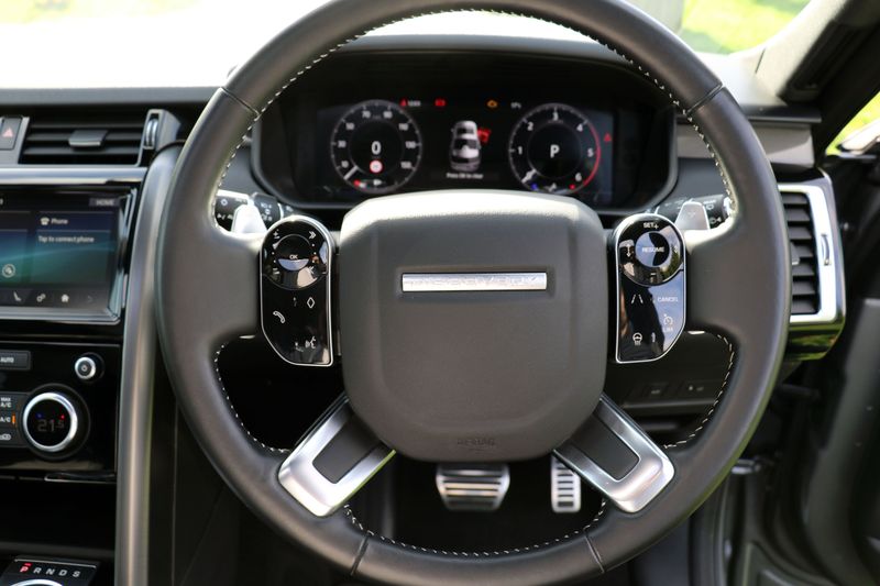 Landrover Discovery 3.0 SDV6 HSE Luxury