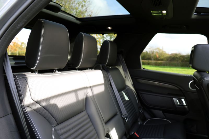 Landrover Discovery 3.0 SDV6 HSE Luxury