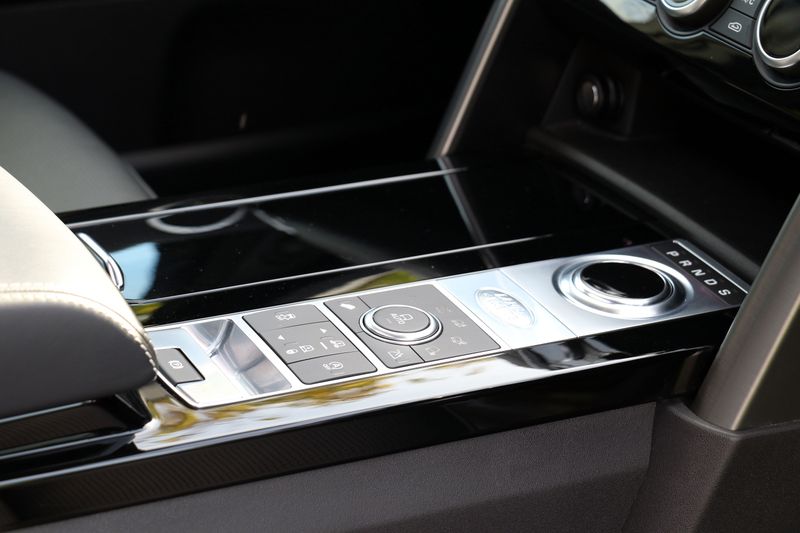 Landrover Discovery 3.0 SDV6 HSE Luxury