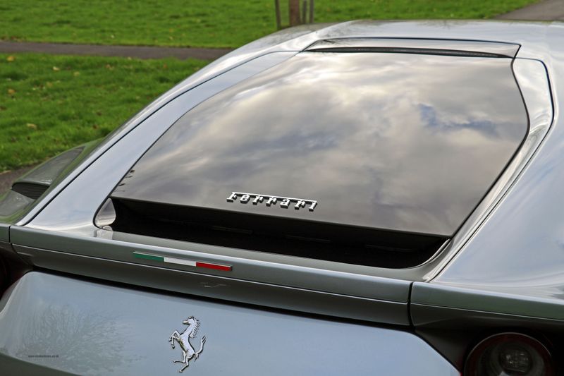 Ferrari 812 Superfast 6.5 V12