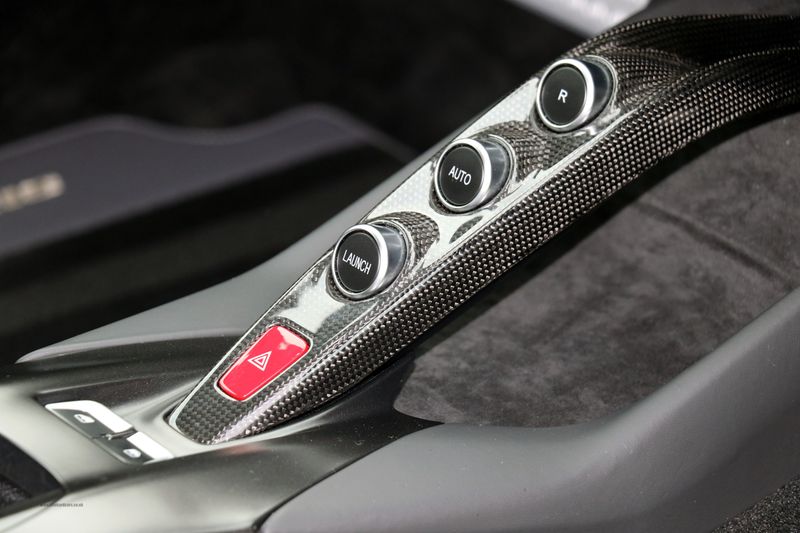 Ferrari 812 Superfast 6.5 V12