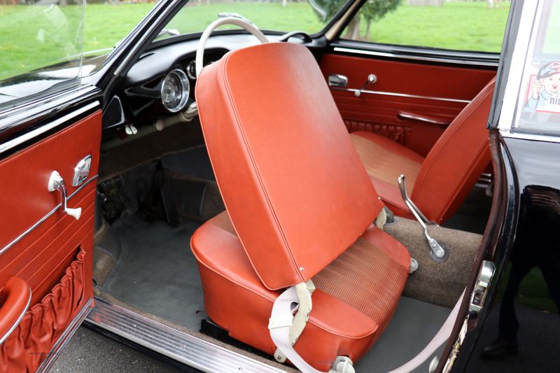 Volkswagen Karmann Ghia Coupe