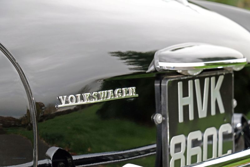 Volkswagen Karmann Ghia Coupe