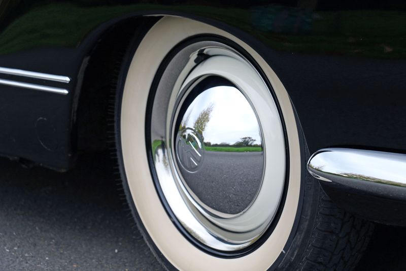 Volkswagen Karmann Ghia Coupe