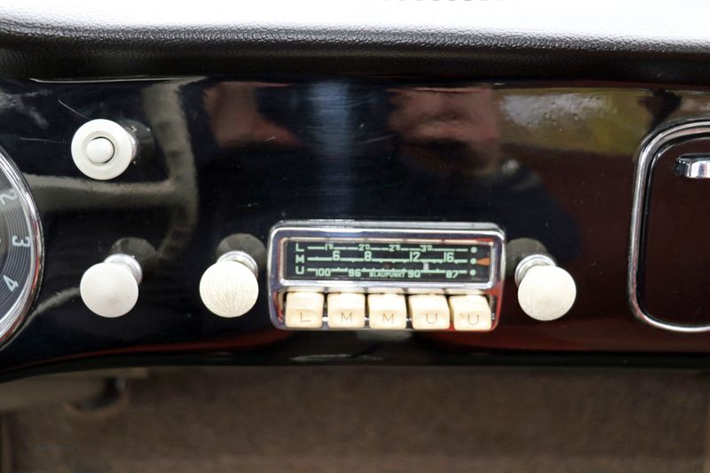 Volkswagen Karmann Ghia Coupe