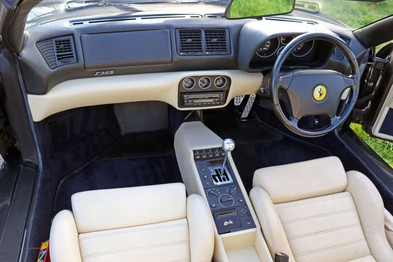 Ferrari 355 GTS Manual