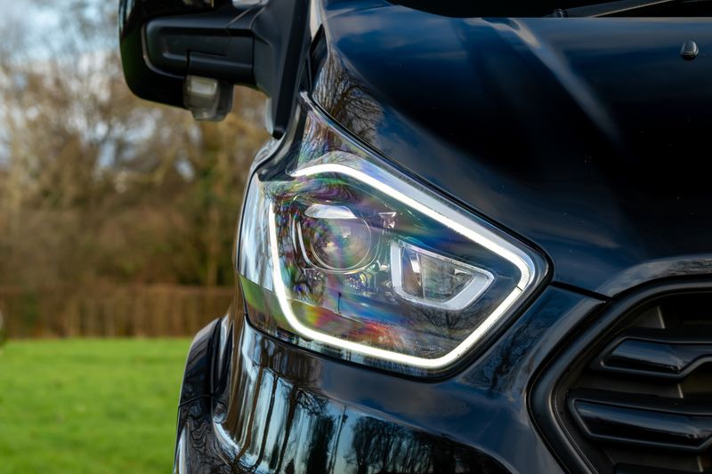 Ford Transit Custom (LWB) LTD MS-RT Automatic