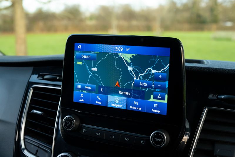 Ford Transit Custom (LWB) LTD MS-RT Automatic