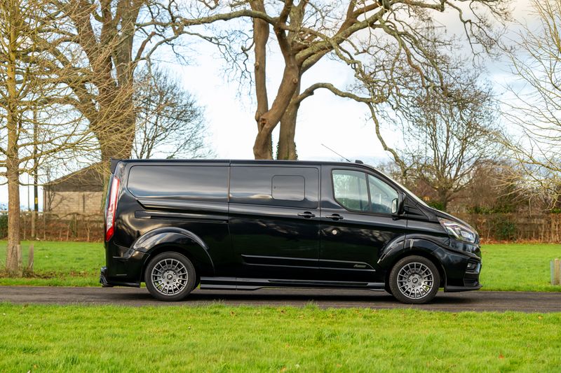 Ford Transit Custom (LWB) LTD MS-RT Automatic