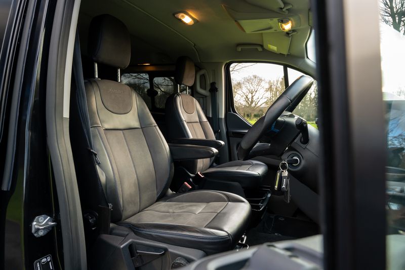 Ford Transit Custom (LWB) LTD MS-RT Automatic