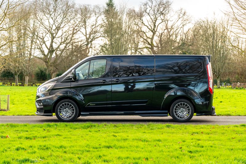 Ford Transit Custom (LWB) LTD MS-RT Automatic