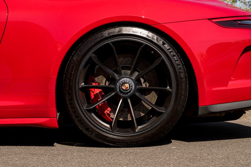 Porsche 911 (991) 4.0 GT3 Touring (Manual)