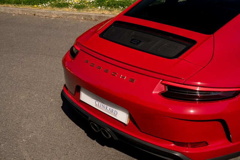 Porsche 911 (991) 4.0 GT3 Touring (Manual)