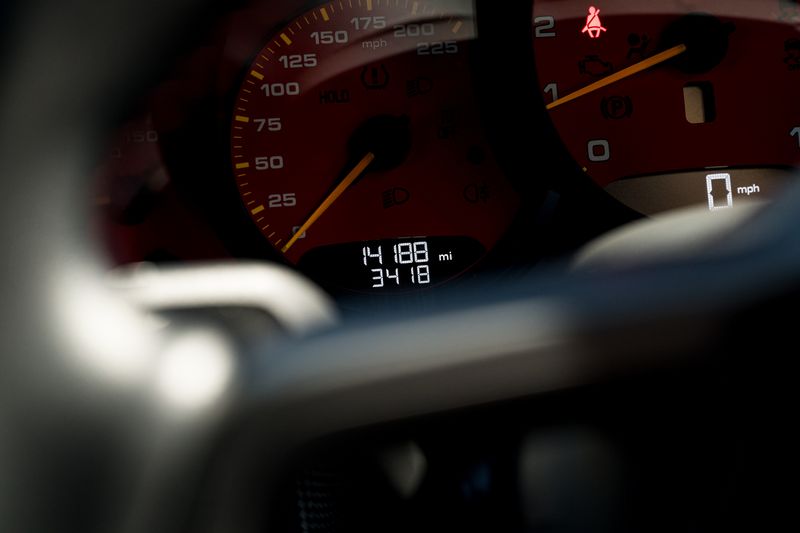 Porsche 911 (991) 4.0 GT3 Touring (Manual)