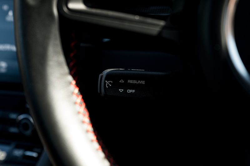 Porsche 911 (991) 4.0 GT3 Touring (Manual)