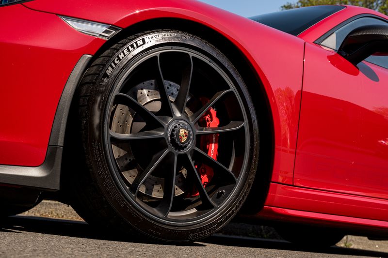 Porsche 911 (991) 4.0 GT3 Touring (Manual)