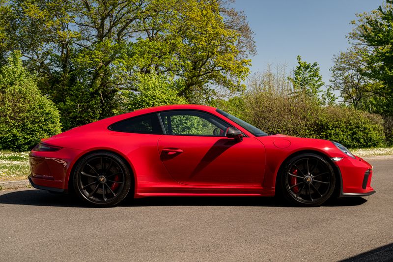 Porsche 911 (991) 4.0 GT3 Touring (Manual)