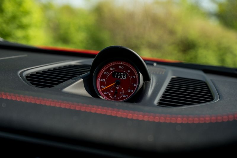 Porsche 911 (991) 4.0 GT3 Touring (Manual)