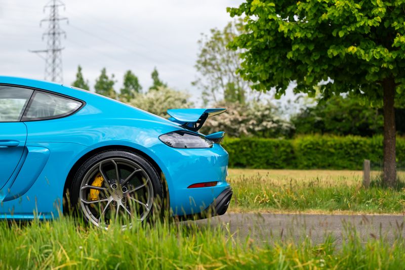 Porsche 718 Cayman 4.0 GT4 (Manual)