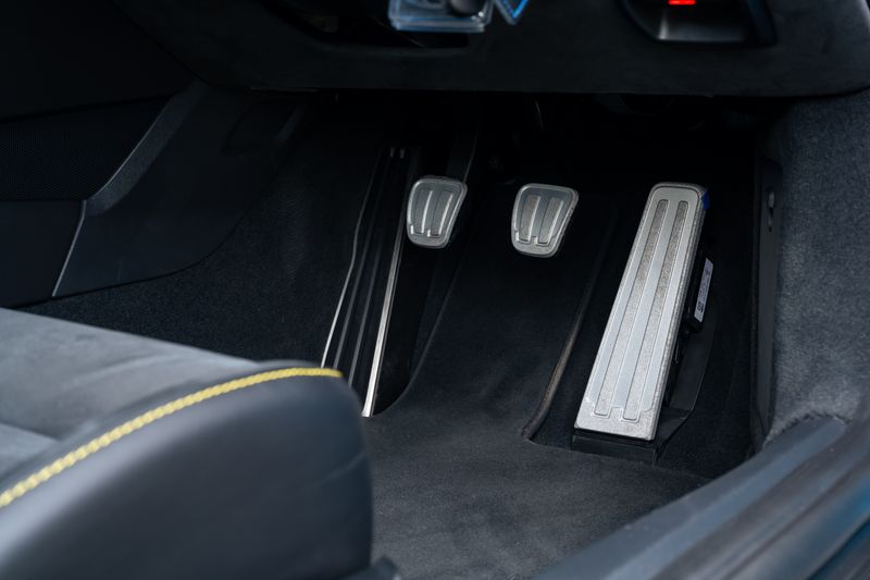 Porsche 718 Cayman 4.0 GT4 (Manual)