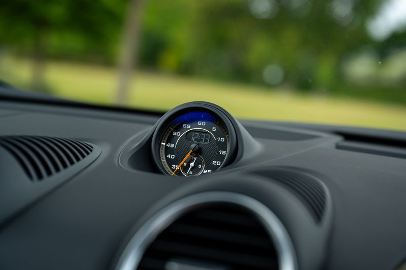 Porsche 718 Cayman 4.0 GT4 (Manual)