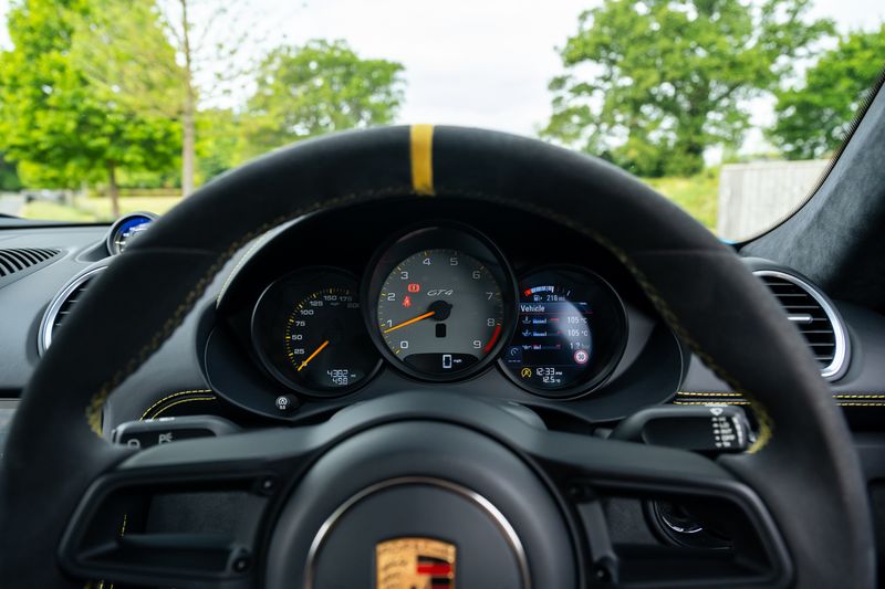 Porsche 718 Cayman 4.0 GT4 (Manual)