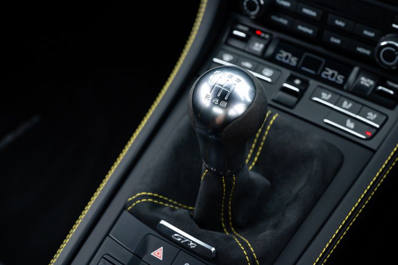 Porsche 718 Cayman 4.0 GT4 (Manual)