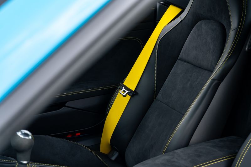 Porsche 718 Cayman 4.0 GT4 (Manual)