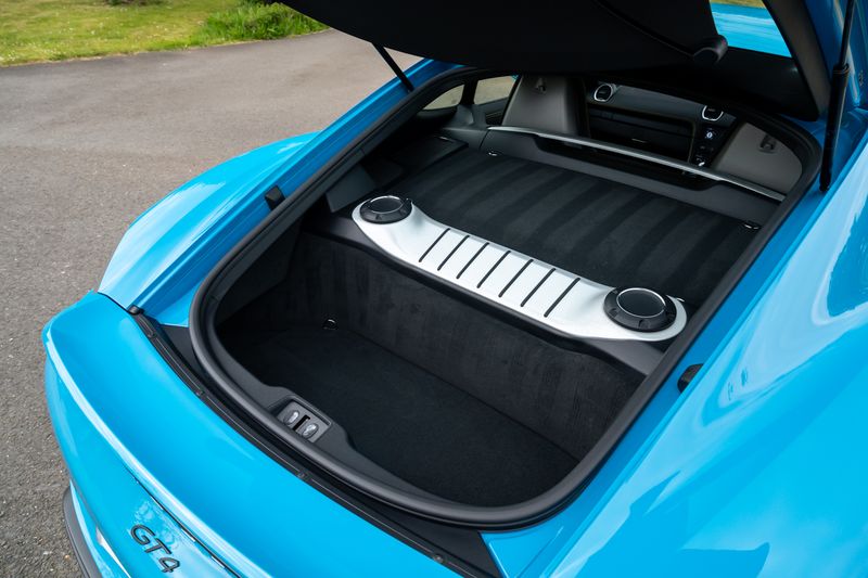 Porsche 718 Cayman 4.0 GT4 (Manual)