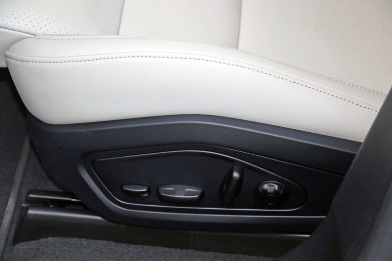 Porsche Taycan 4 Cross Turismo