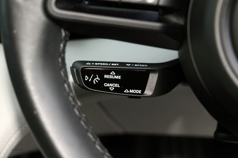 Porsche Taycan 4 Cross Turismo