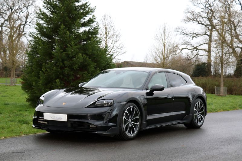Porsche Taycan 4 Cross Turismo
