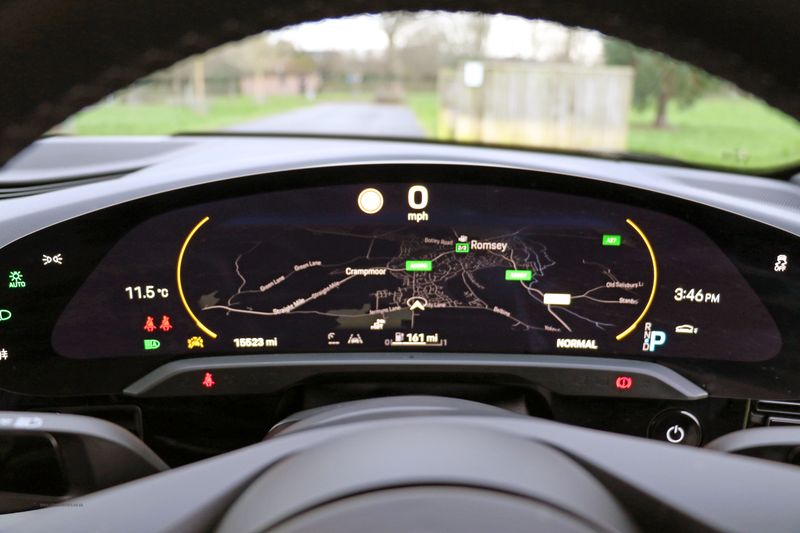 Porsche Taycan 4 Cross Turismo