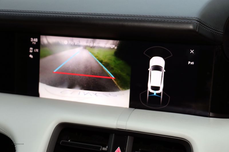 Porsche Taycan 4 Cross Turismo