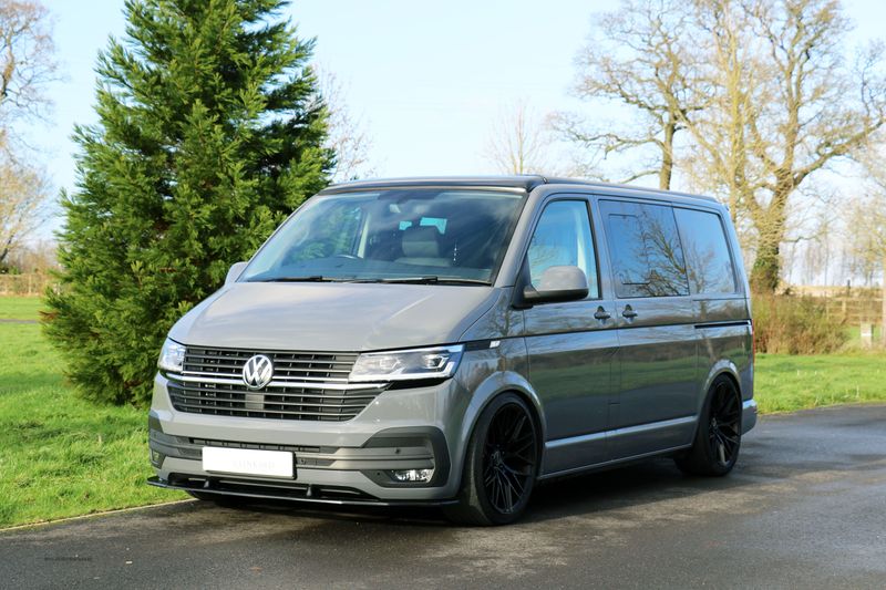 Volkswagen Transporter T6.1 T32 Highline 2.0 TDi DSG HVR Customs Conversion 4 berth