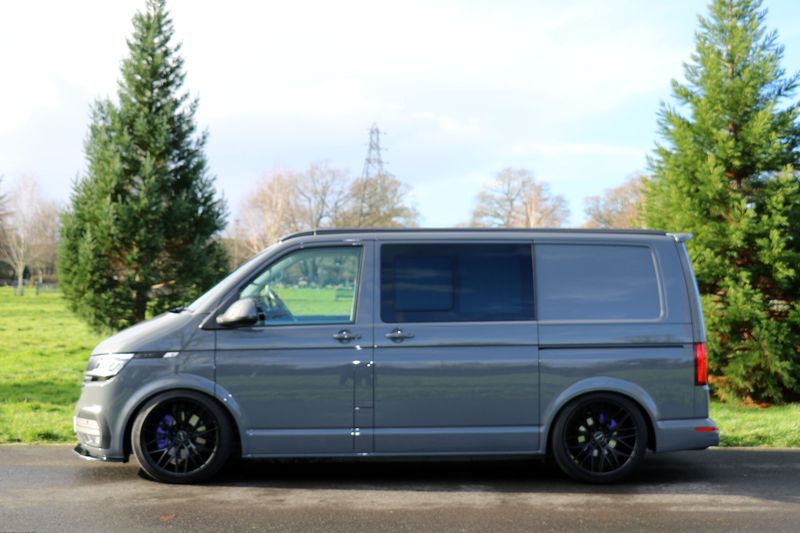 Volkswagen Transporter T6.1 T32 Highline 2.0 TDi DSG HVR Customs Conversion 4 berth