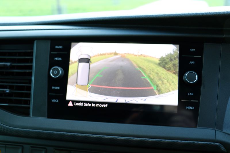 Volkswagen Transporter T6.1 T32 Highline 2.0 TDi DSG HVR Customs Conversion 4 berth