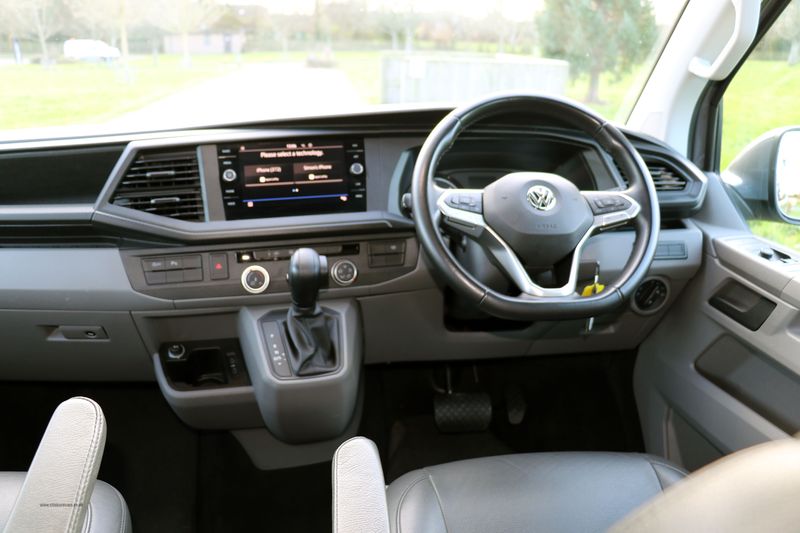 Volkswagen Transporter T6.1 T32 Highline 2.0 TDi DSG HVR Customs Conversion 4 berth