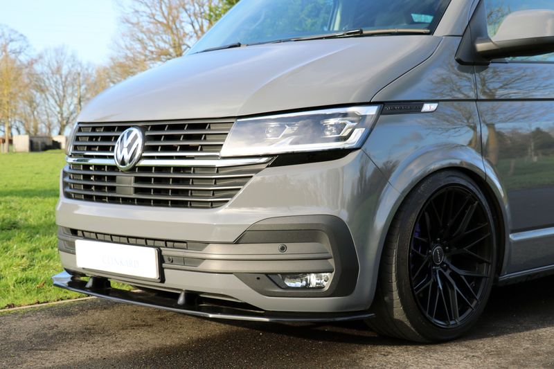 Volkswagen Transporter T6.1 T32 Highline 2.0 TDi DSG HVR Customs Conversion 4 berth