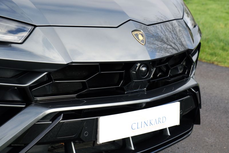 Lamborghini Urus V8 Auto