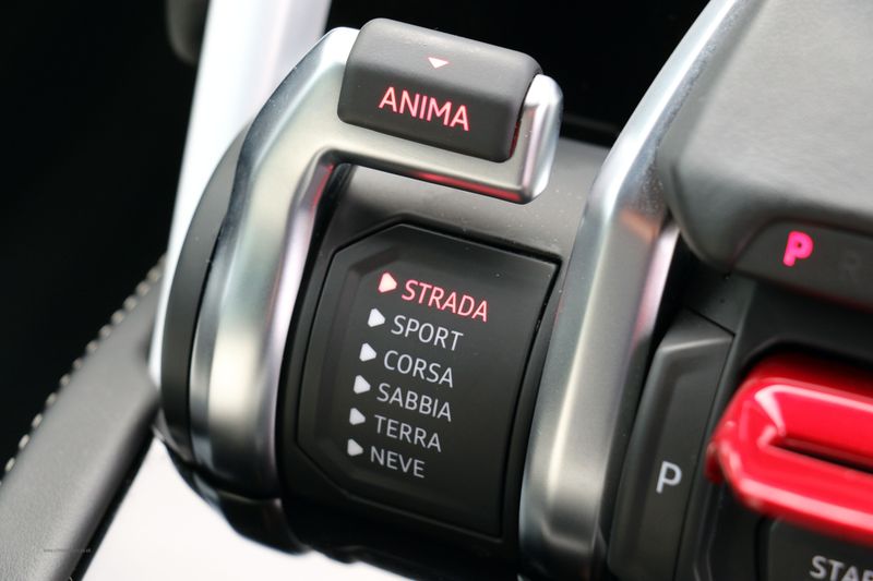 Lamborghini Urus V8 Auto