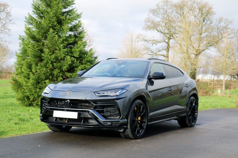 Lamborghini Urus V8 Auto