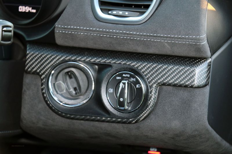 Porsche Cayman 718 GT4RS Weissach