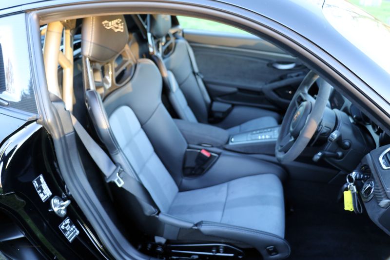 Porsche Cayman 718 GT4RS Weissach